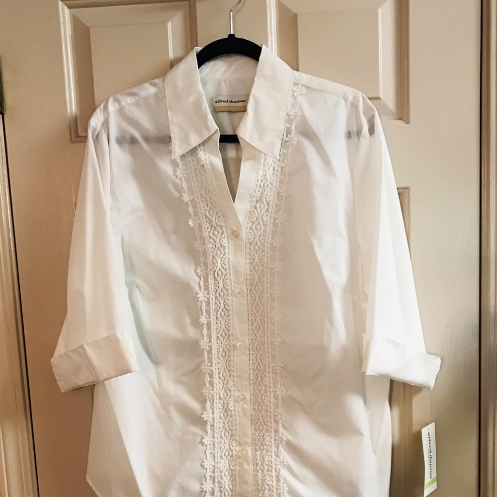 White cotton, embroidered Alfred Dunner blouse